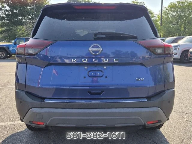 Used 2022 Blue Nissan SV image 4
