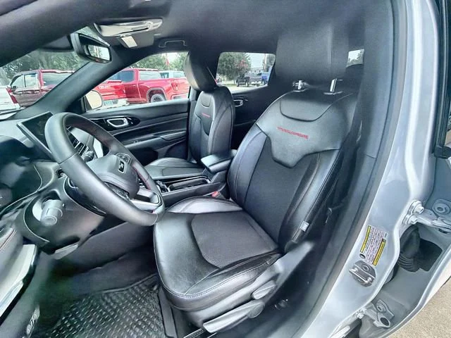 2025 Jeep Compass Trailhawk - Photo 18