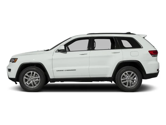 Used 2017 Diamond Black Crystal Pearlcoat Jeep Laredo image 6