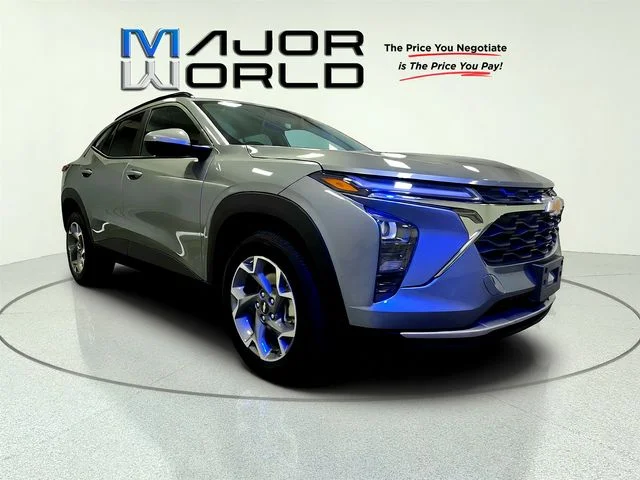 Used 2024 Gray Chevrolet LT image 2