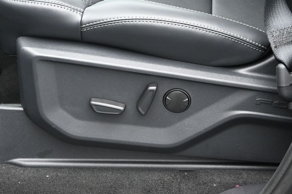 New 2026 Agate Black Metallic Ford Platinum image 9