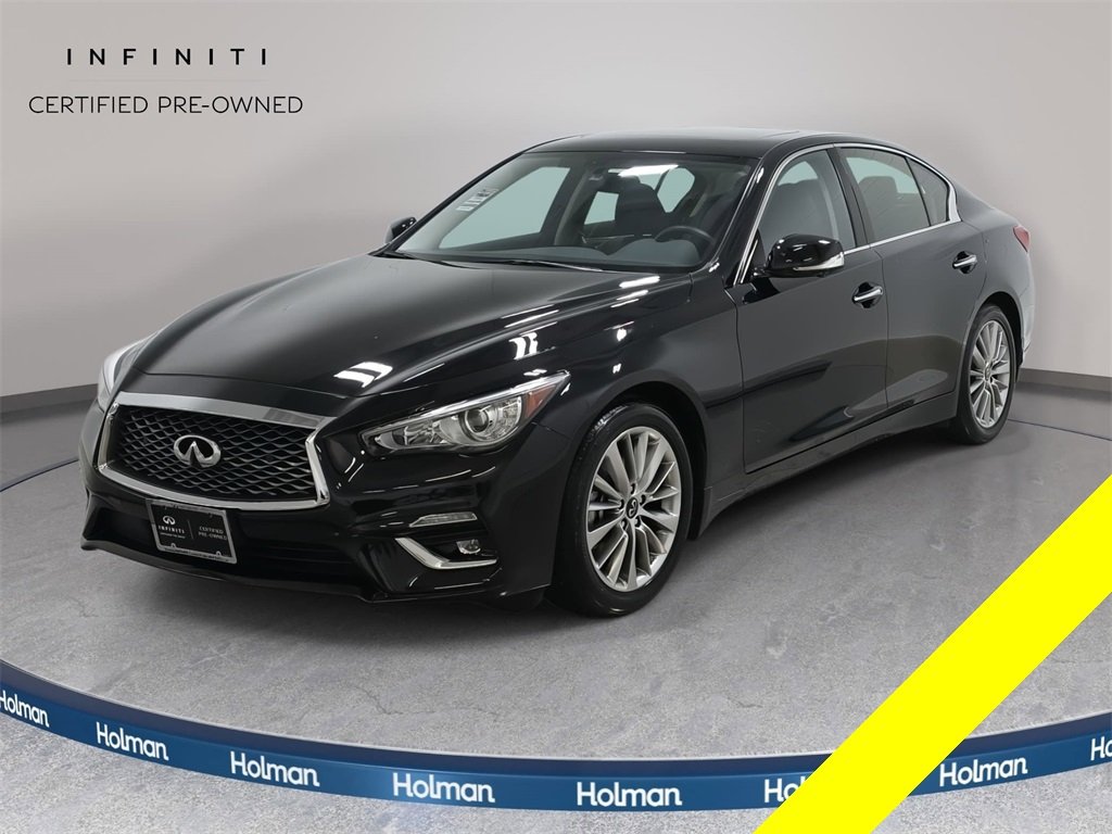 2023 INFINITI Q50 LUXE