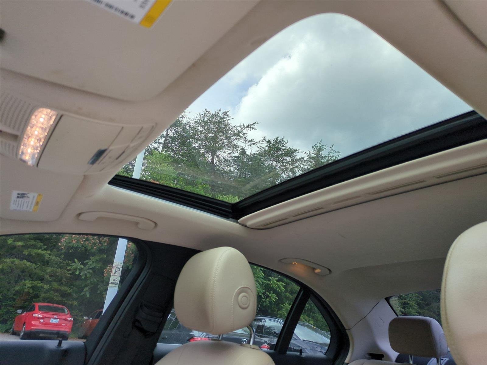 Used 2021 Polar White Mercedes-Benz C 300 image 31