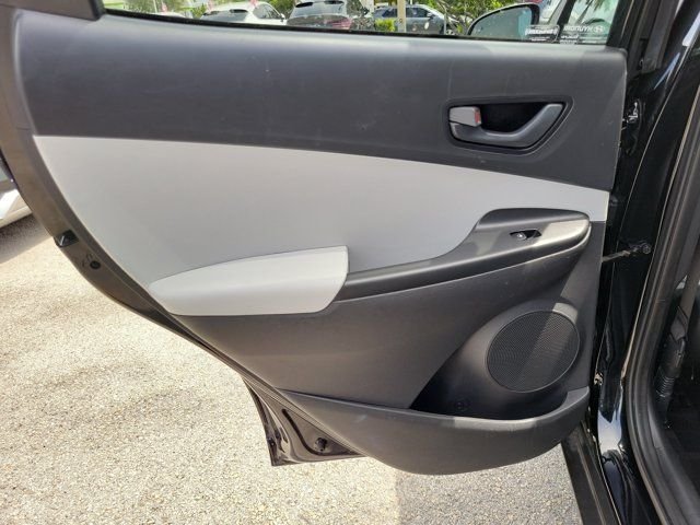 2023 Hyundai Kona SEL - Photo 8