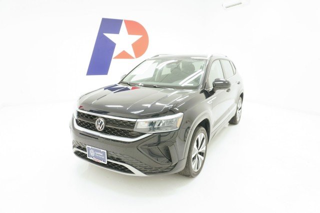 2023 Volkswagen Taos 1.5T SE's photo