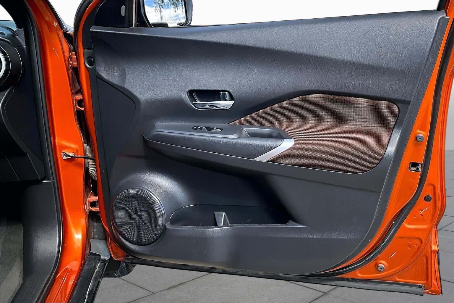 Certified Used 2023 Monarch Orange / Super Black Nissan SR image 22