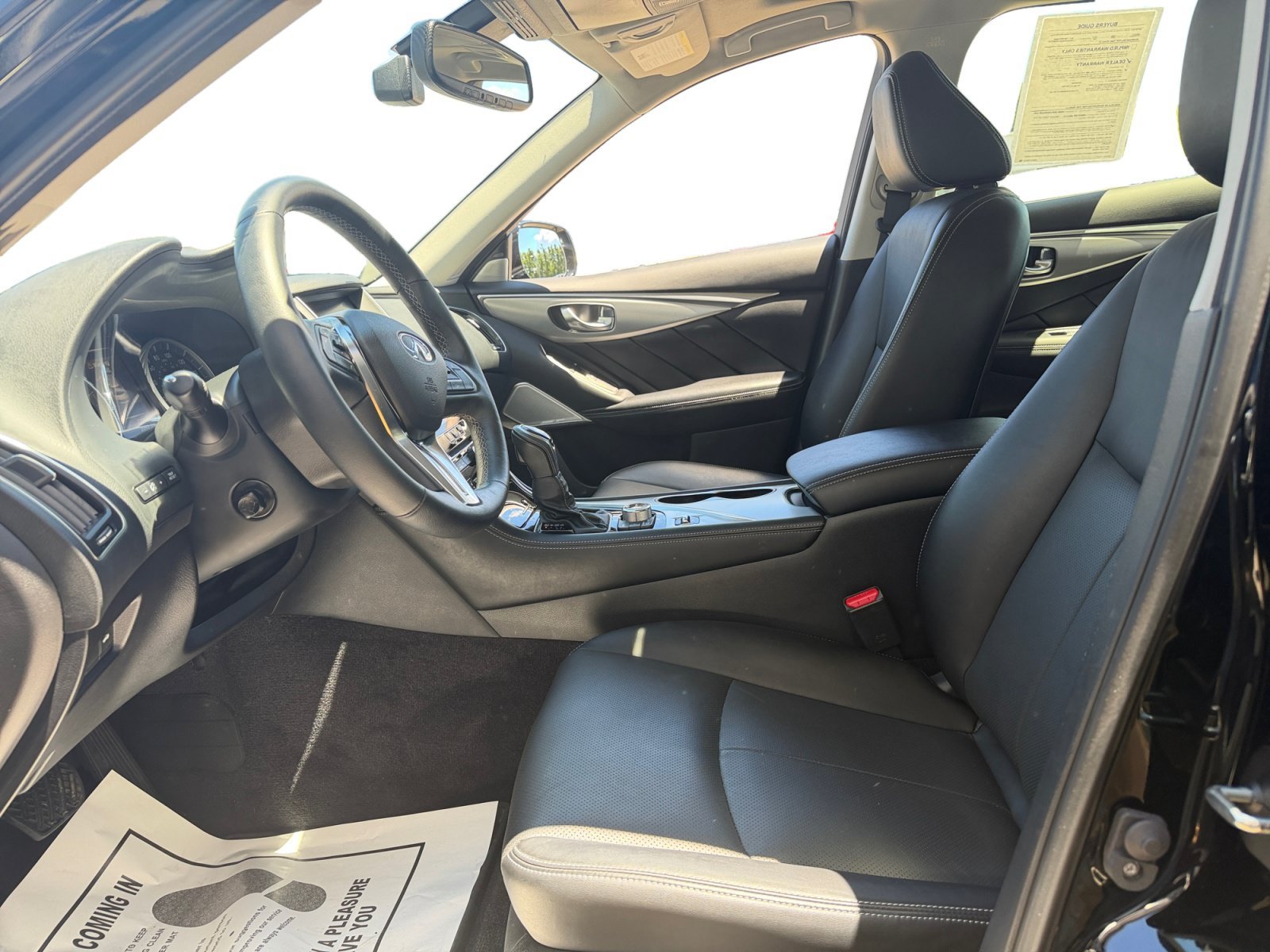 Used 2023 Black Obsidian INFINITI LUXE image 8