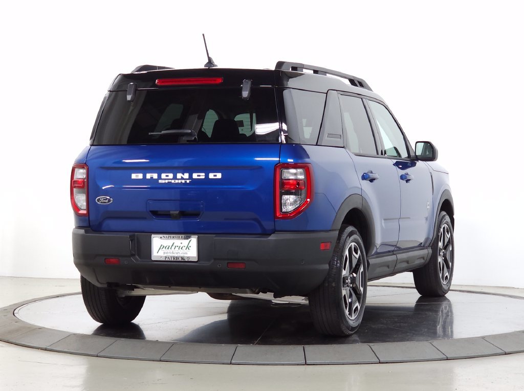 Used 2023 Blue Ford Outer Banks image 7