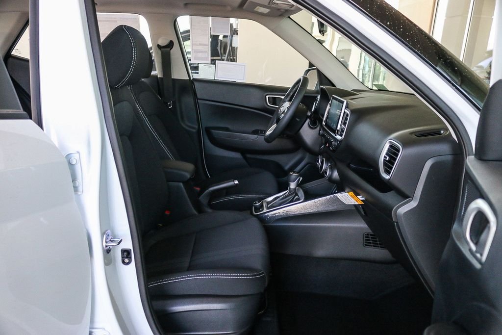 New 2026 White Hyundai SEL image 17