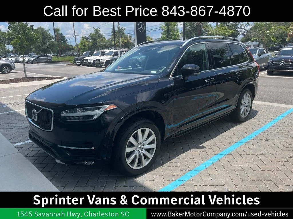 Used 2018 Black Volvo T5 Momentum image 1