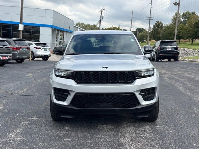 2023 Jeep Grand Cherokee Altitude - Photo 8