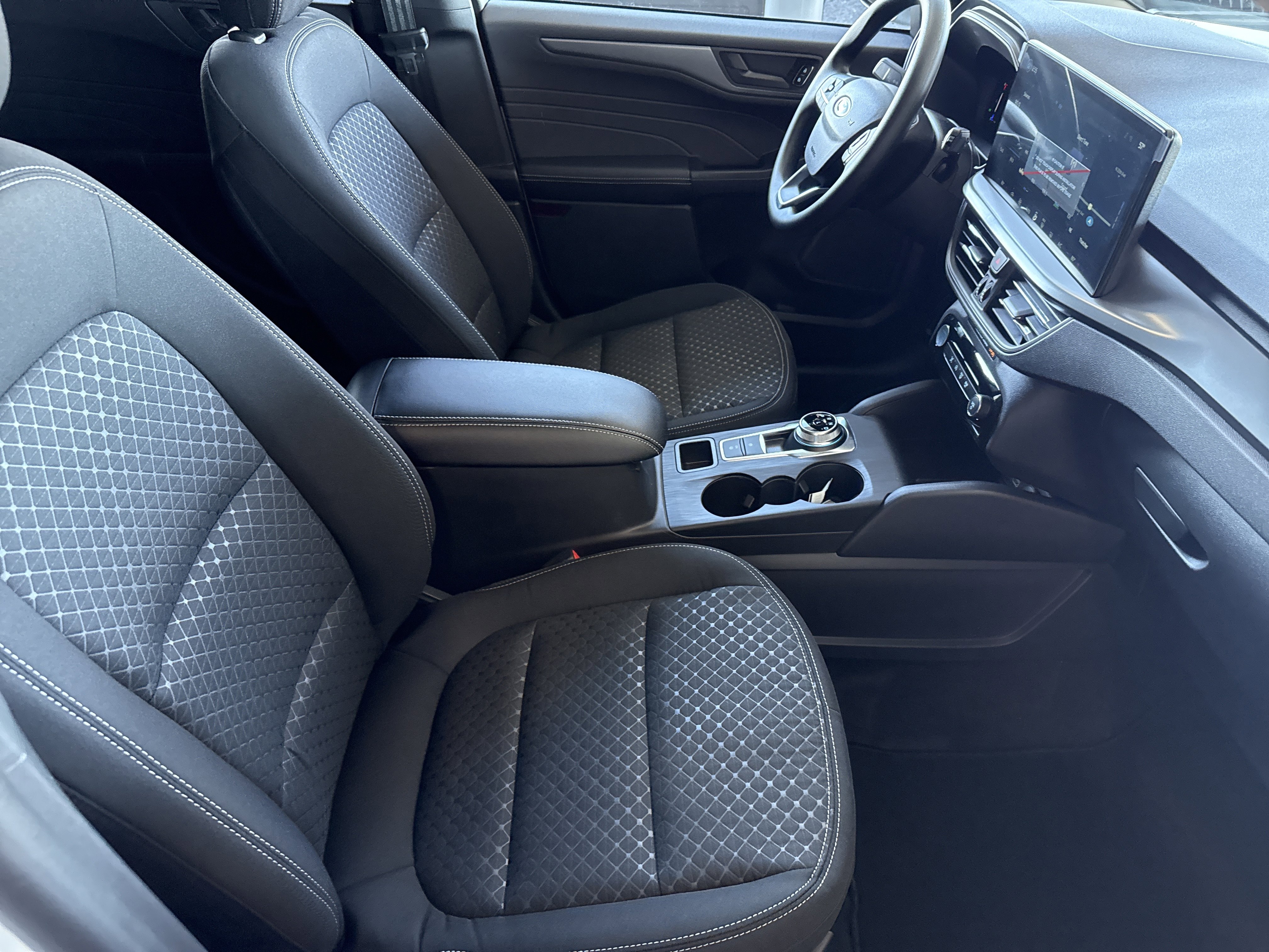 New 2026 Oxford White Ford Active® image 16