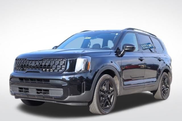 Used 2025 Ebony Black Kia EX X-Line image 5