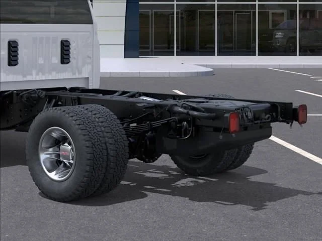 2026 GMC Sierra 3500 Chassis Cab Pro - Photo 14