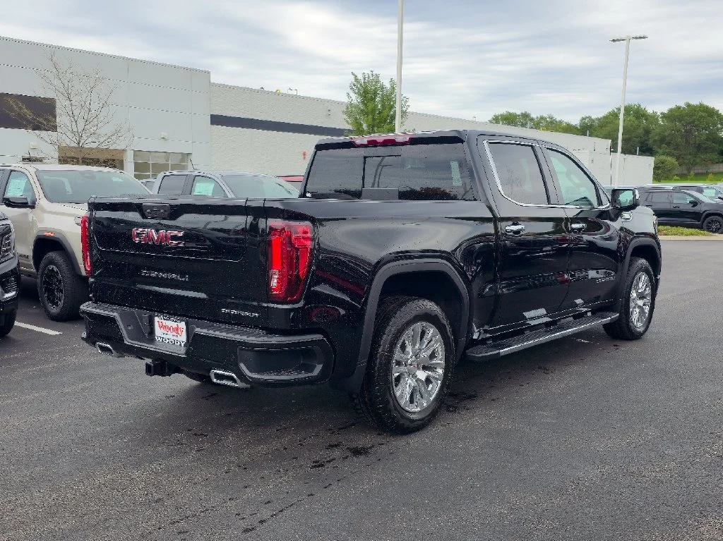 2026 GMC Sierra 1500 Denali - Photo 10