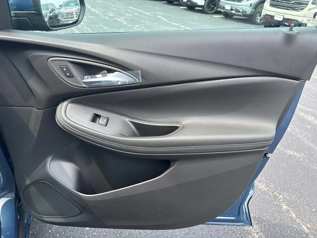 New 2026 Ocean Blue Metallic Buick Avenir image 36