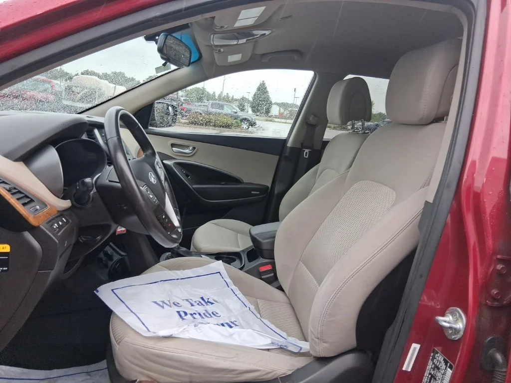 Used 2014 Serrano Red Hyundai Base image 28