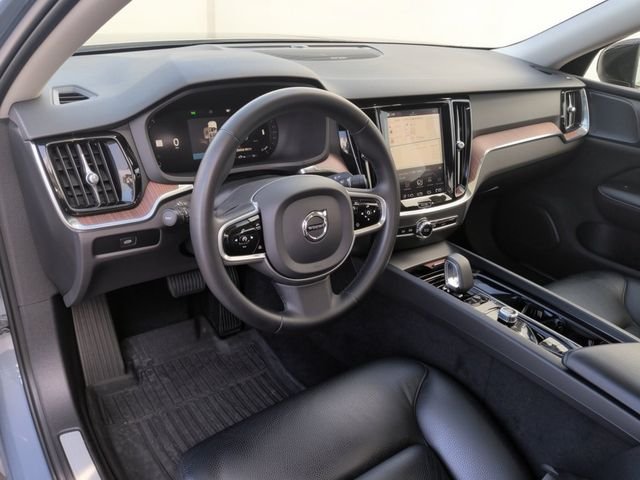 2023 Volvo S60 Plus - Photo 16