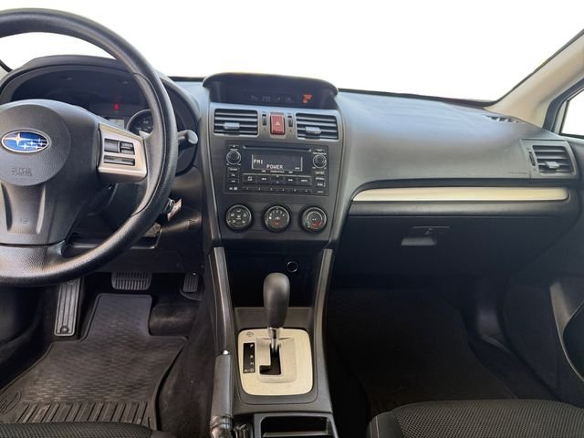 Used 2014 Silver Subaru 2.0i Premium image 11