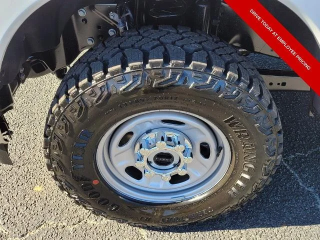 New 2026 Oxford White Ford F-250® XL image 45