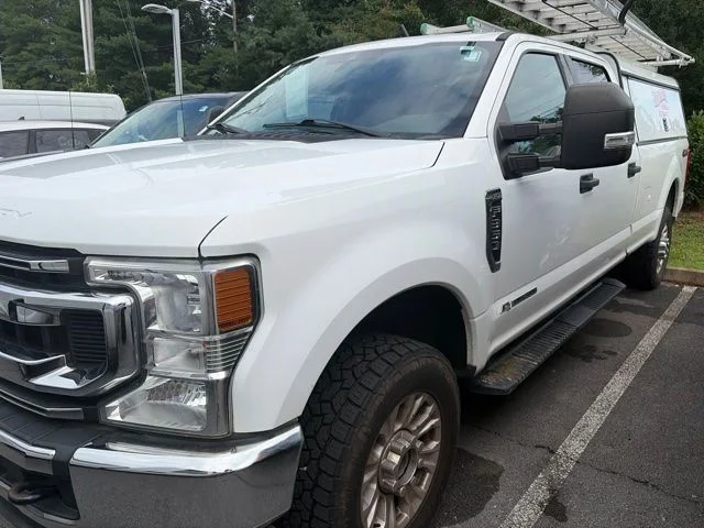 Used 2021 White Ford XLT image 3