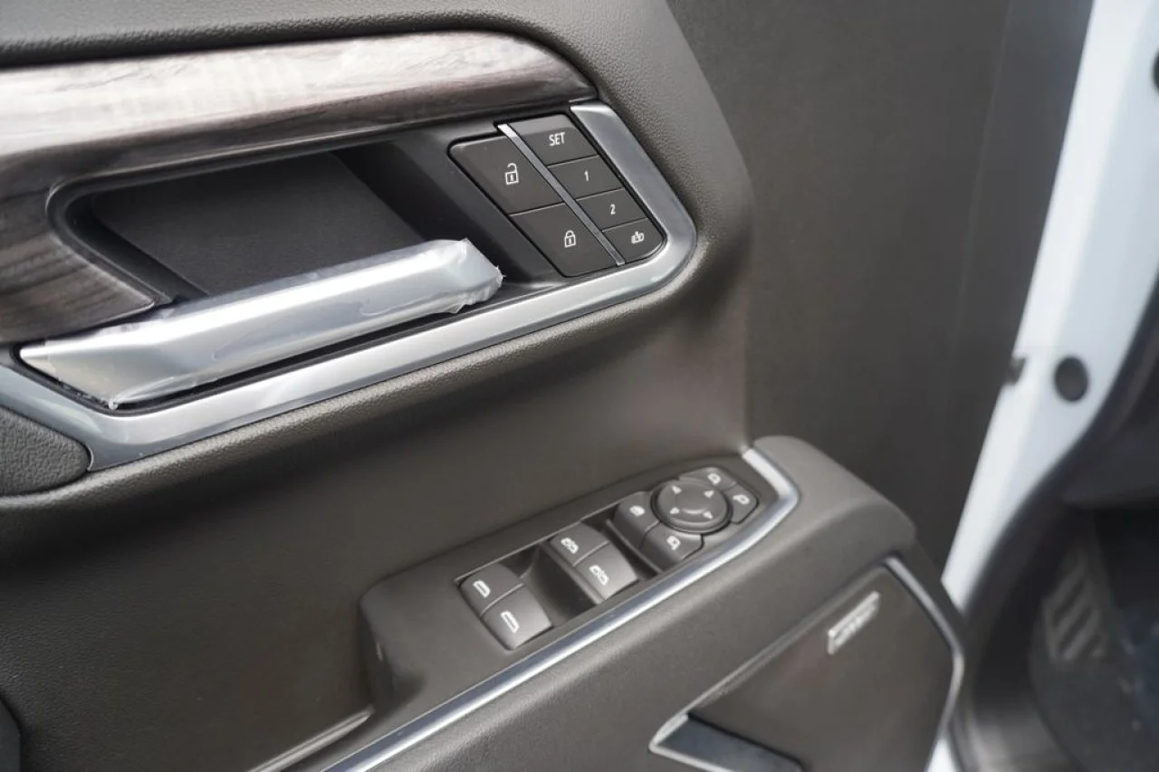 2026 Chevrolet Silverado 1500 LTZ - Photo 19