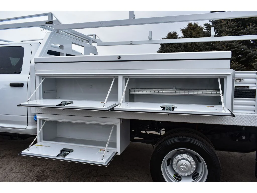 New 2024 Bright White Clear-Coat Exterior Paint RAM Tradesman image 8