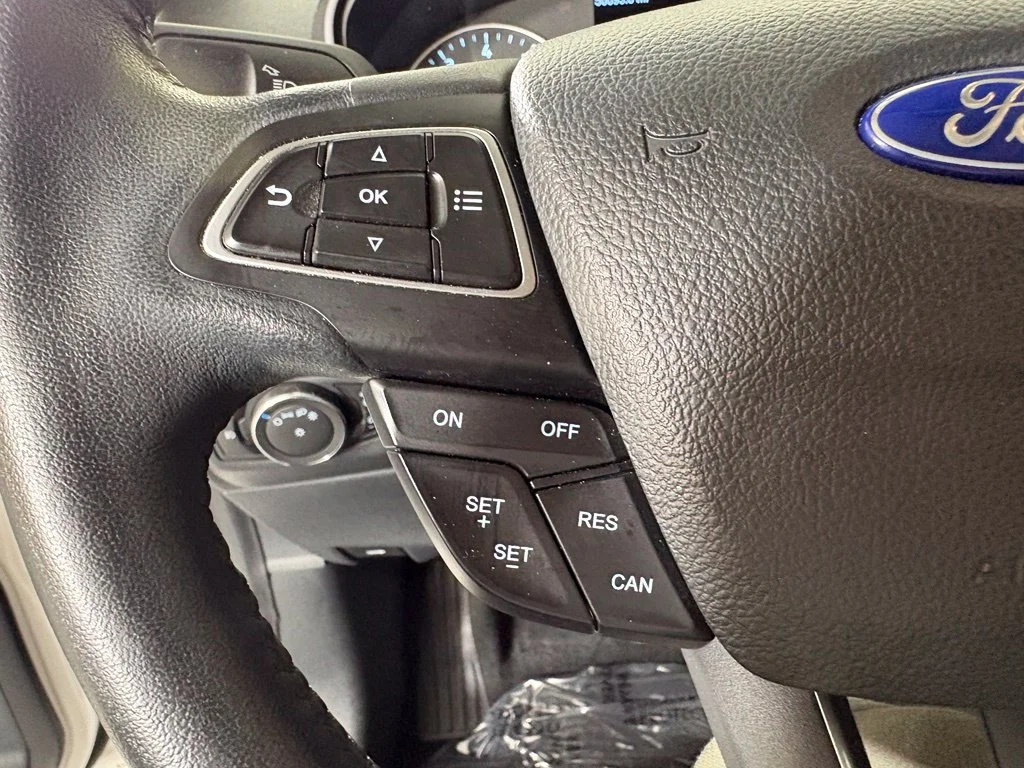 Used 2020 White Ford SE image 27