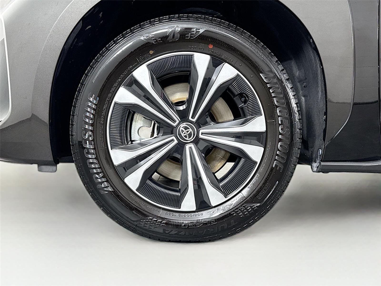 Used 2024 Black Toyota XLE image 43