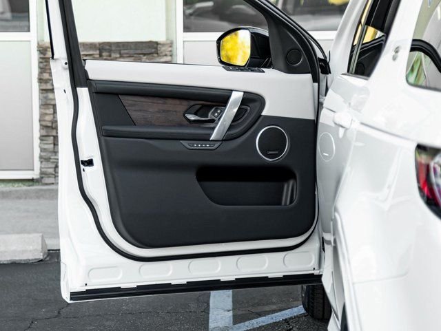 New 2025 Fuji White Land Rover S image 12
