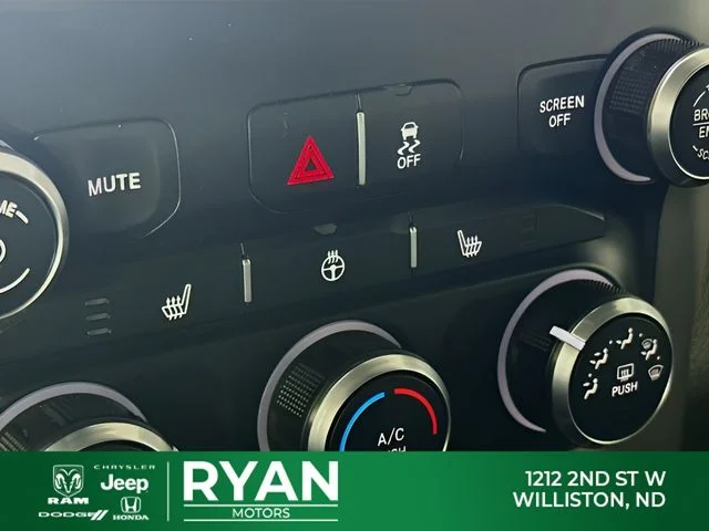 Used 2022 Diamond Black Ram Big Horn image 18
