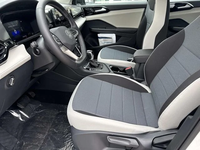 New 2026 White Volkswagen 1.5T S image 14