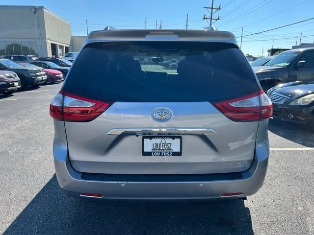 Used 2017 Silver Toyota Limited Premium image 5