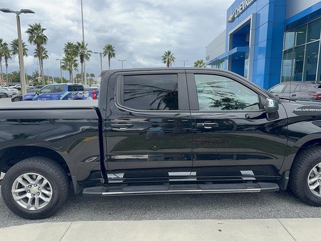 Used 2023 BLACK Chevrolet LT image 6