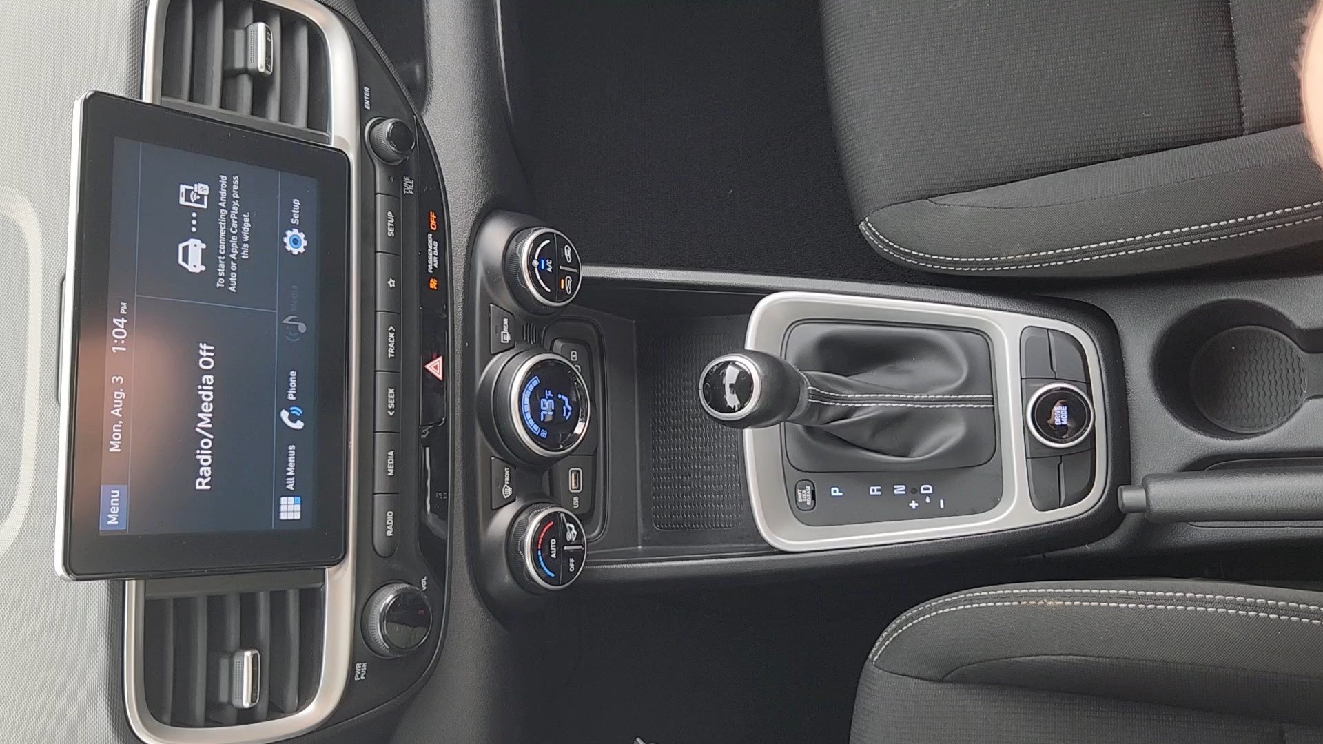 Used 2022 Intense Blue Hyundai SEL image 14