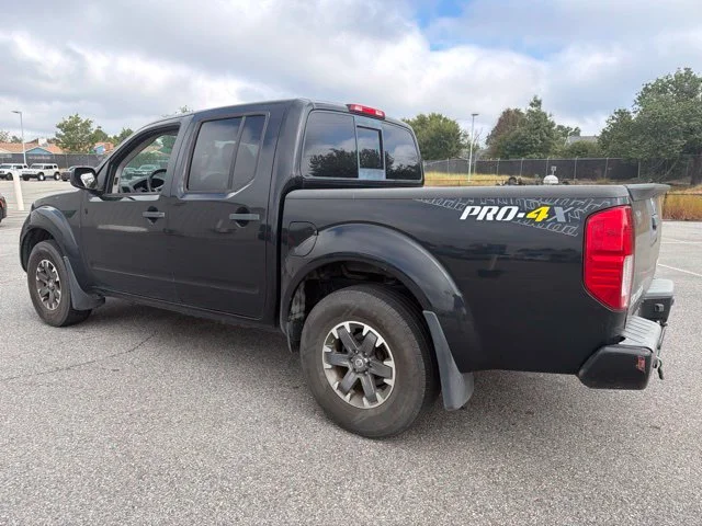 Used 2019 Blue Nissan PRO-4X image 5