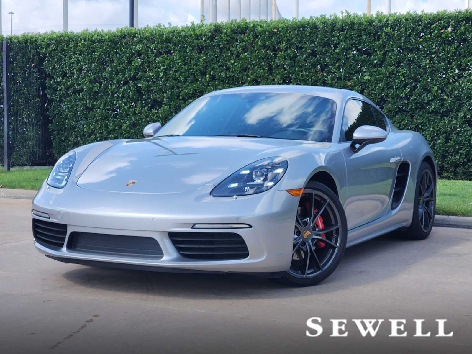 2022 Porsche 718