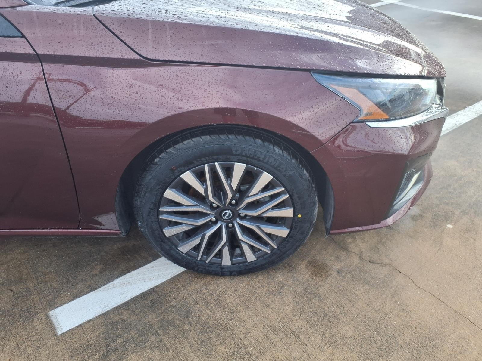 2025 Nissan Altima photo 6 of 25