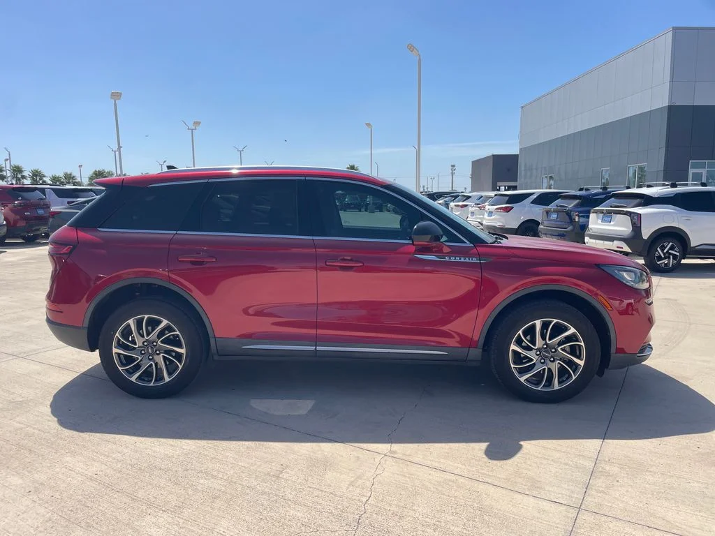 Used 2021 Red Lincoln Standard image 6