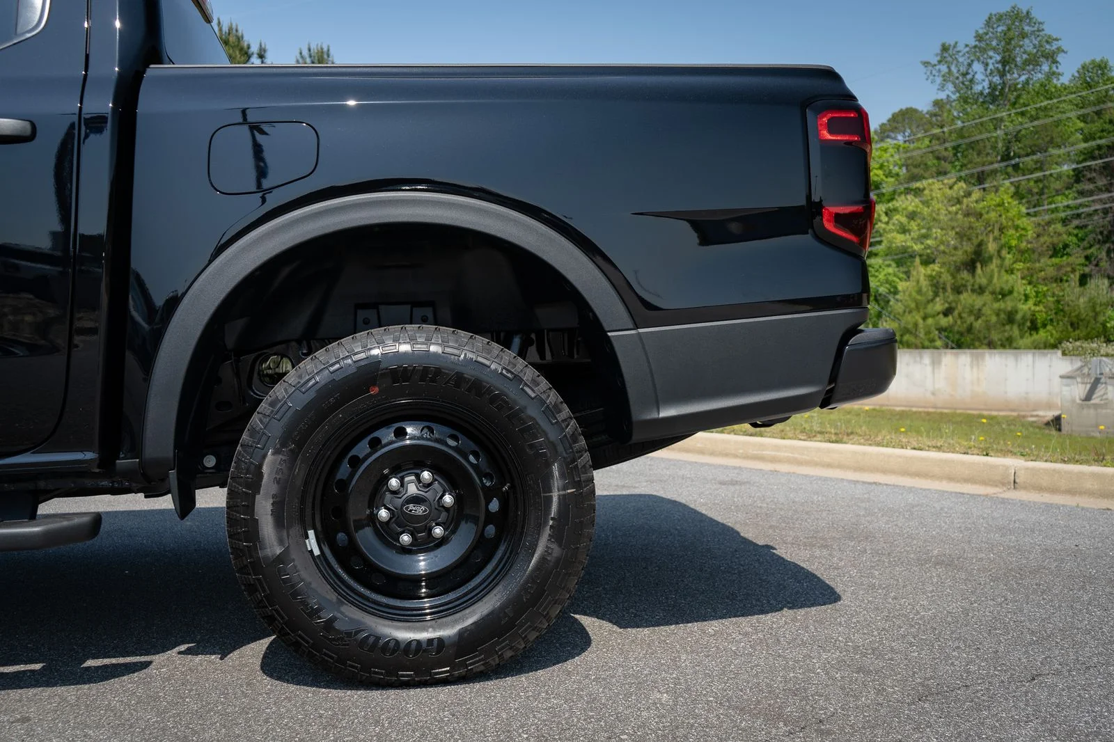 New 2026 Shadow Black Ford XL image 6