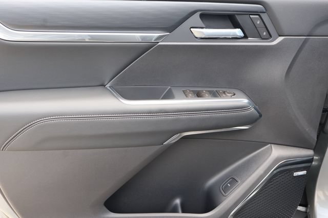 2026 GMC Acadia Elevation - Photo 13