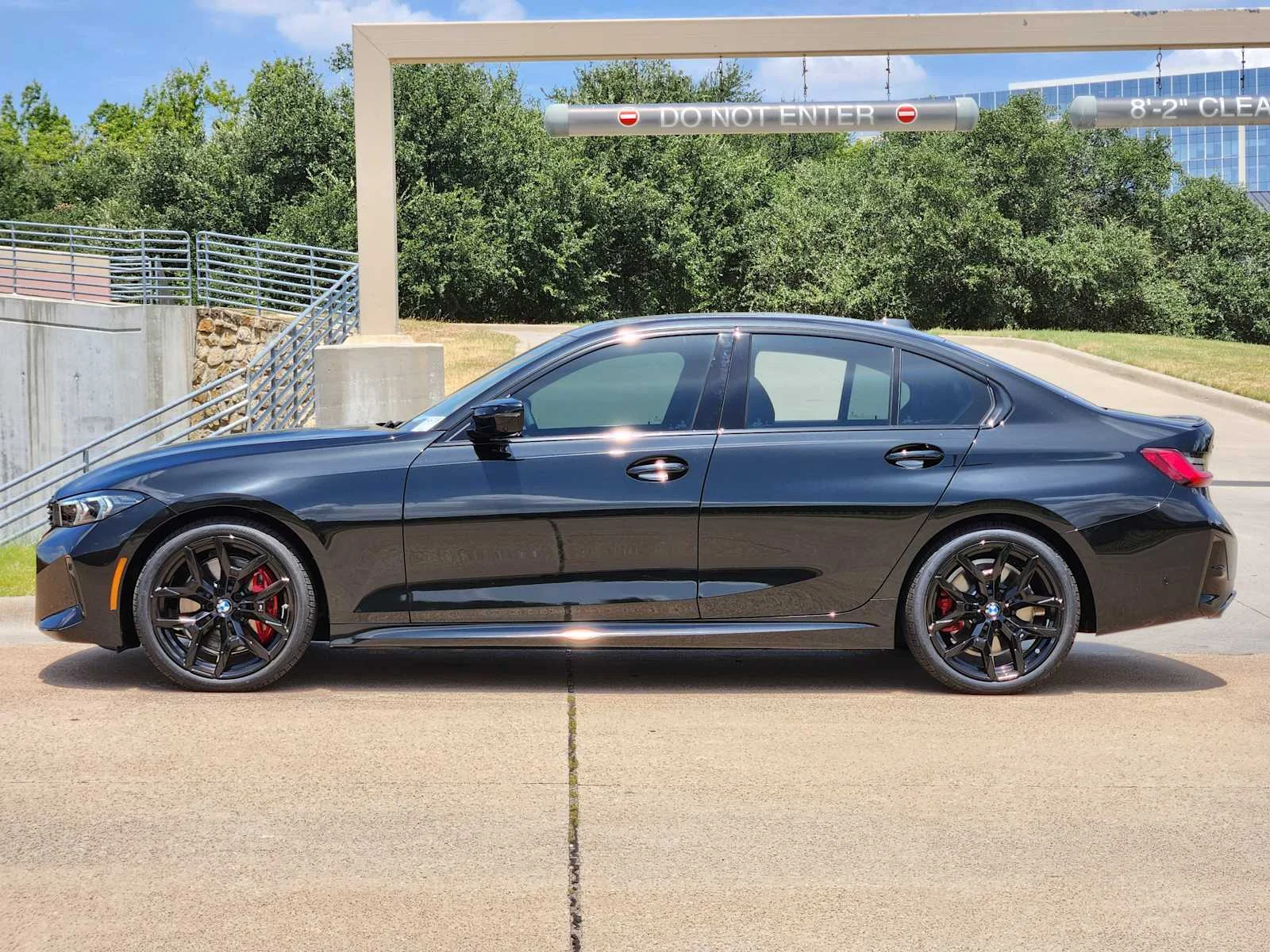 New 2026 Black Sapphire Metallic BMW M340i xDrive image 2
