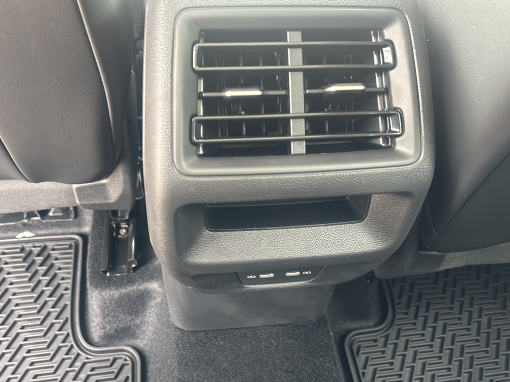 New 2026 White/off-white Volkswagen 2.0T SE image 16