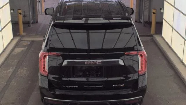 Used 2023 Onyx Black GMC AT4 image 3