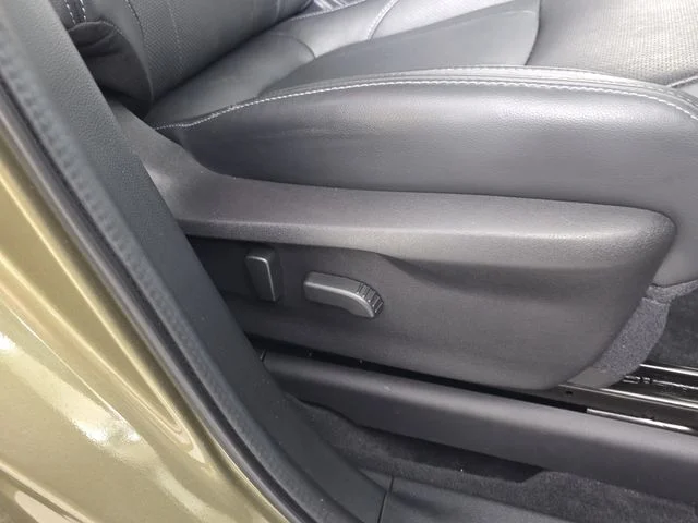 Used 2023 Green Metallic Subaru Touring image 31