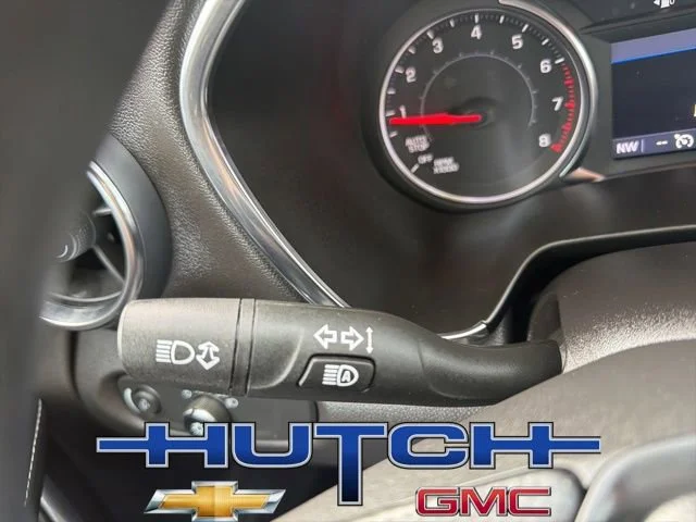 Used 2025 Summit White Chevrolet 2LT image 28
