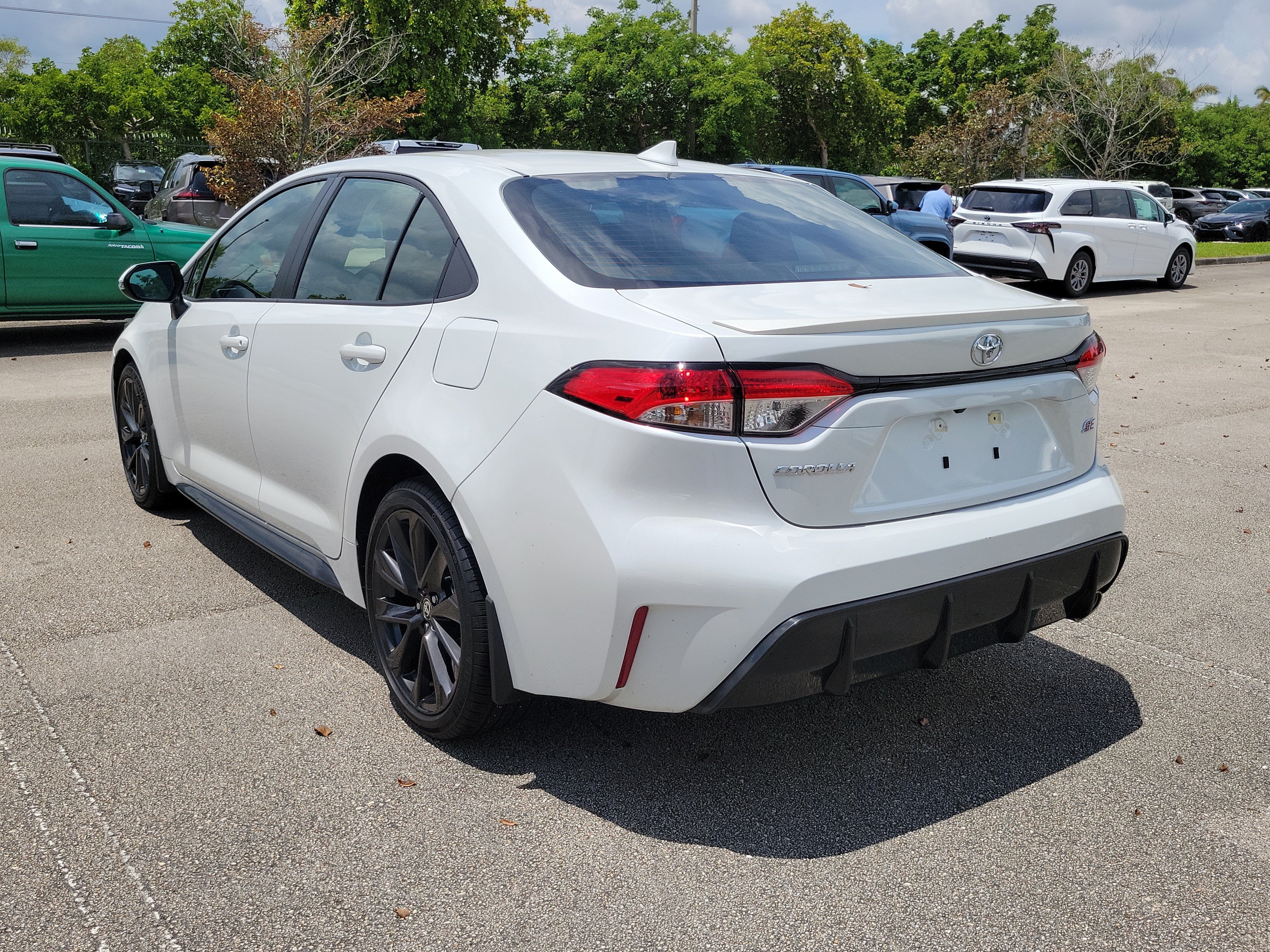 Used 2025 Pearl Toyota SE image 7