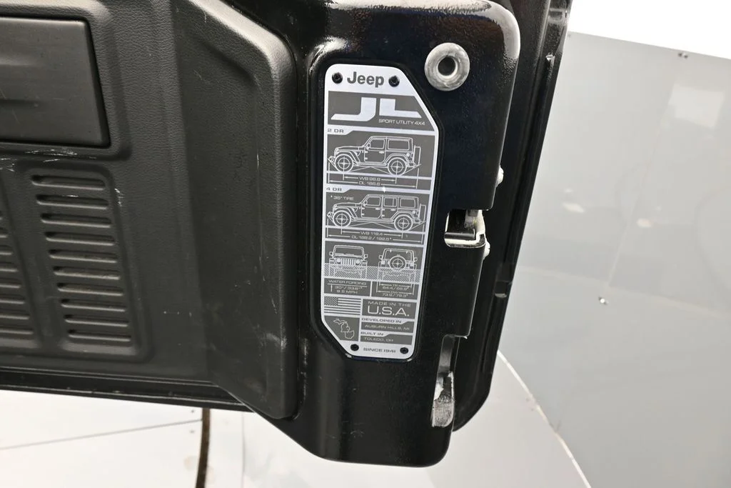 Used 2022 Black Clearcoat Jeep Unlimited Sport image 40
