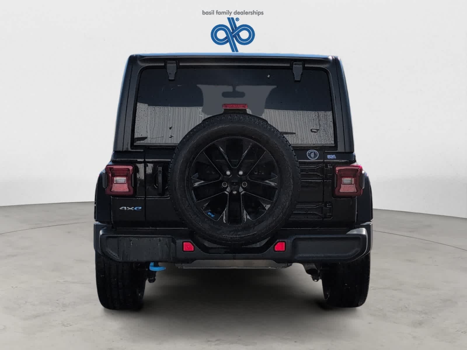 Used 2023 Black Clearcoat Jeep Sahara image 8