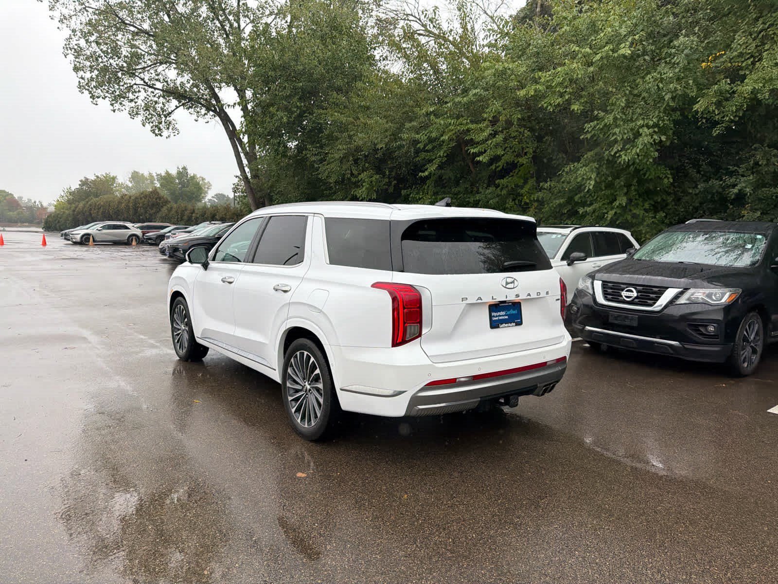 Certified Used 2025 Hyper White Hyundai Calligraphy image 3